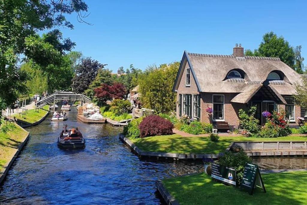 Tiny House Giethoorn Villa Luaran gambar